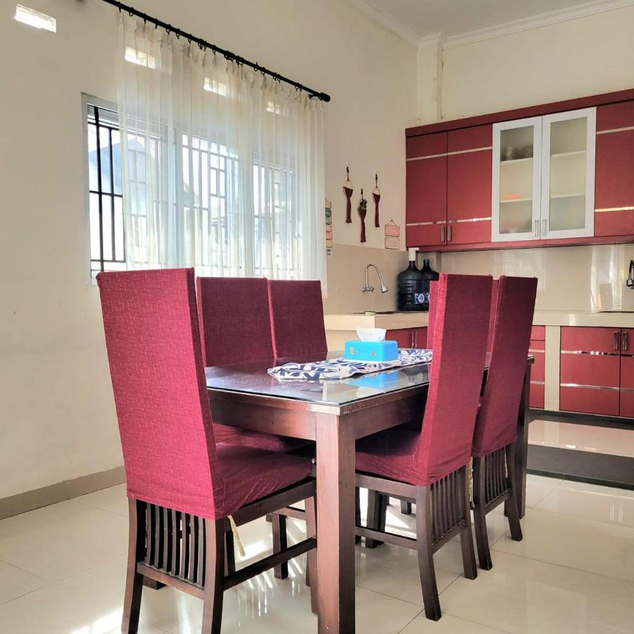 פדאנג Mahakam Guest House מראה חיצוני תמונה